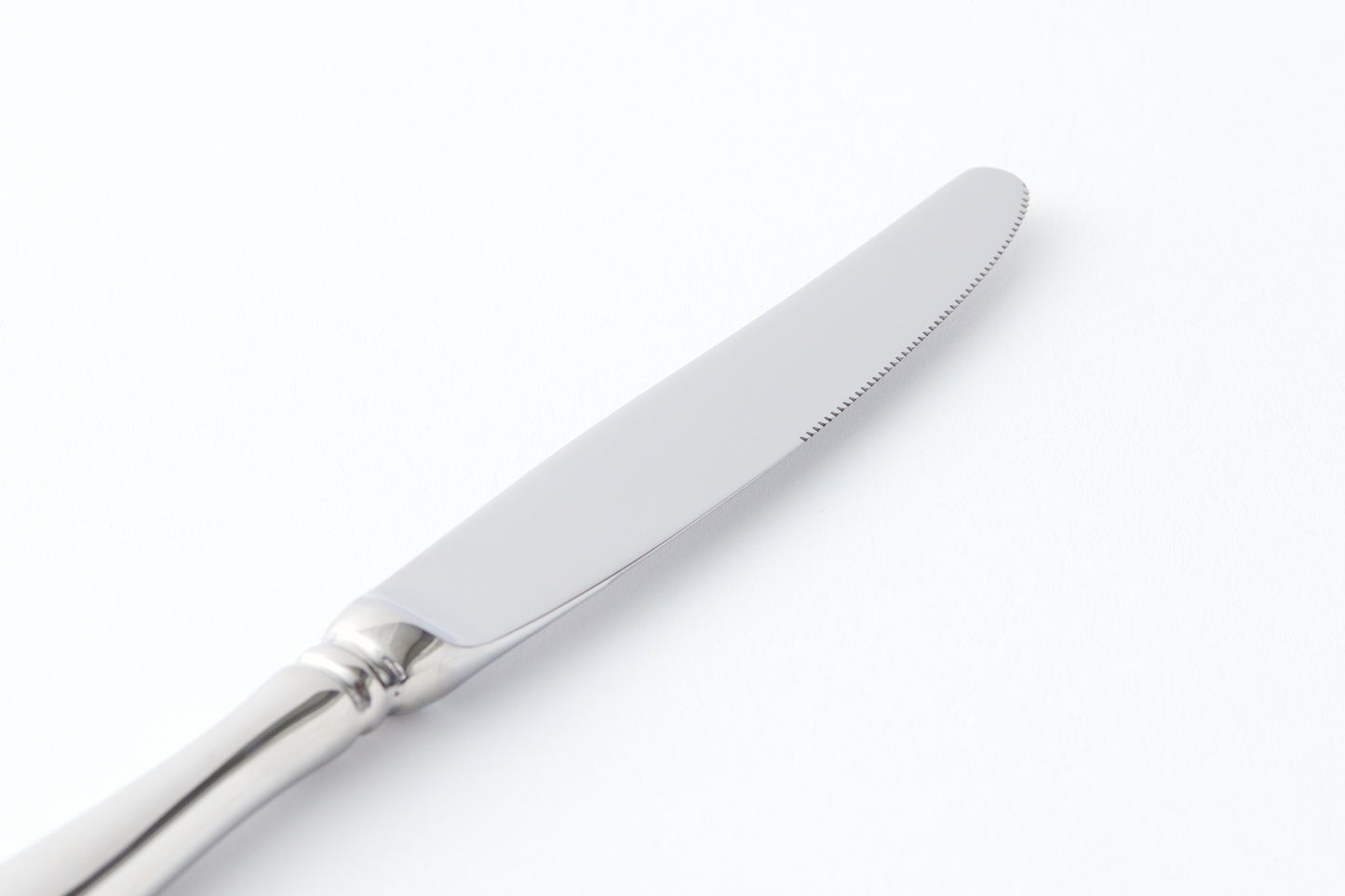 Middle Knife