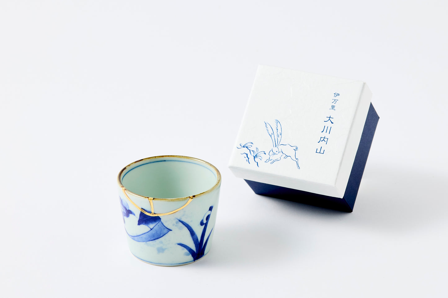Gold Line Kosome Floral Garland Sobachoko Imari Porcelain