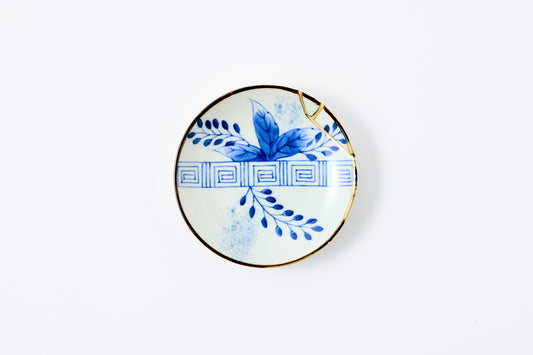 Gold Line Kosome Bush Clover Small Plate Imari Porcelain