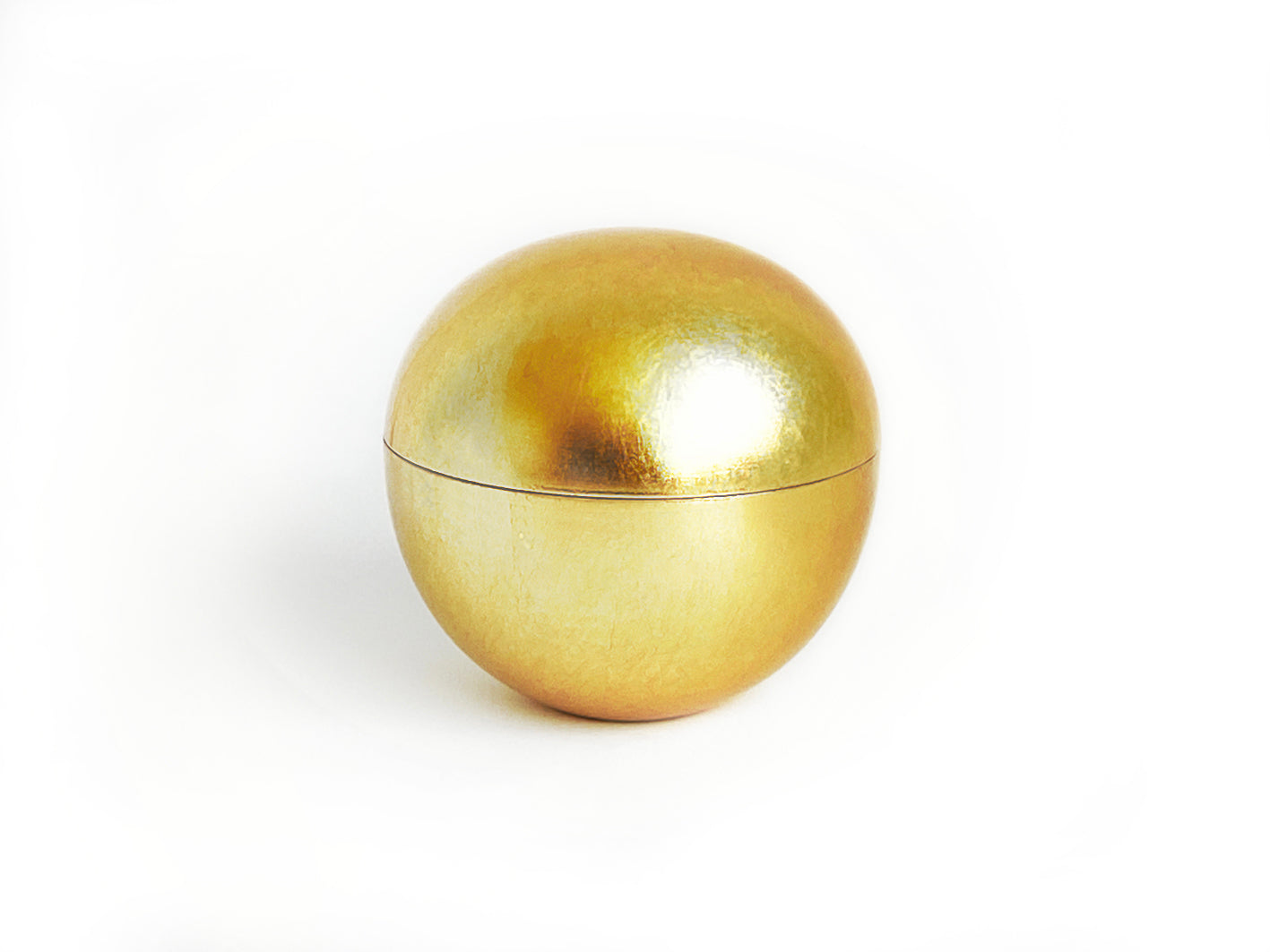 globe / gold leaf