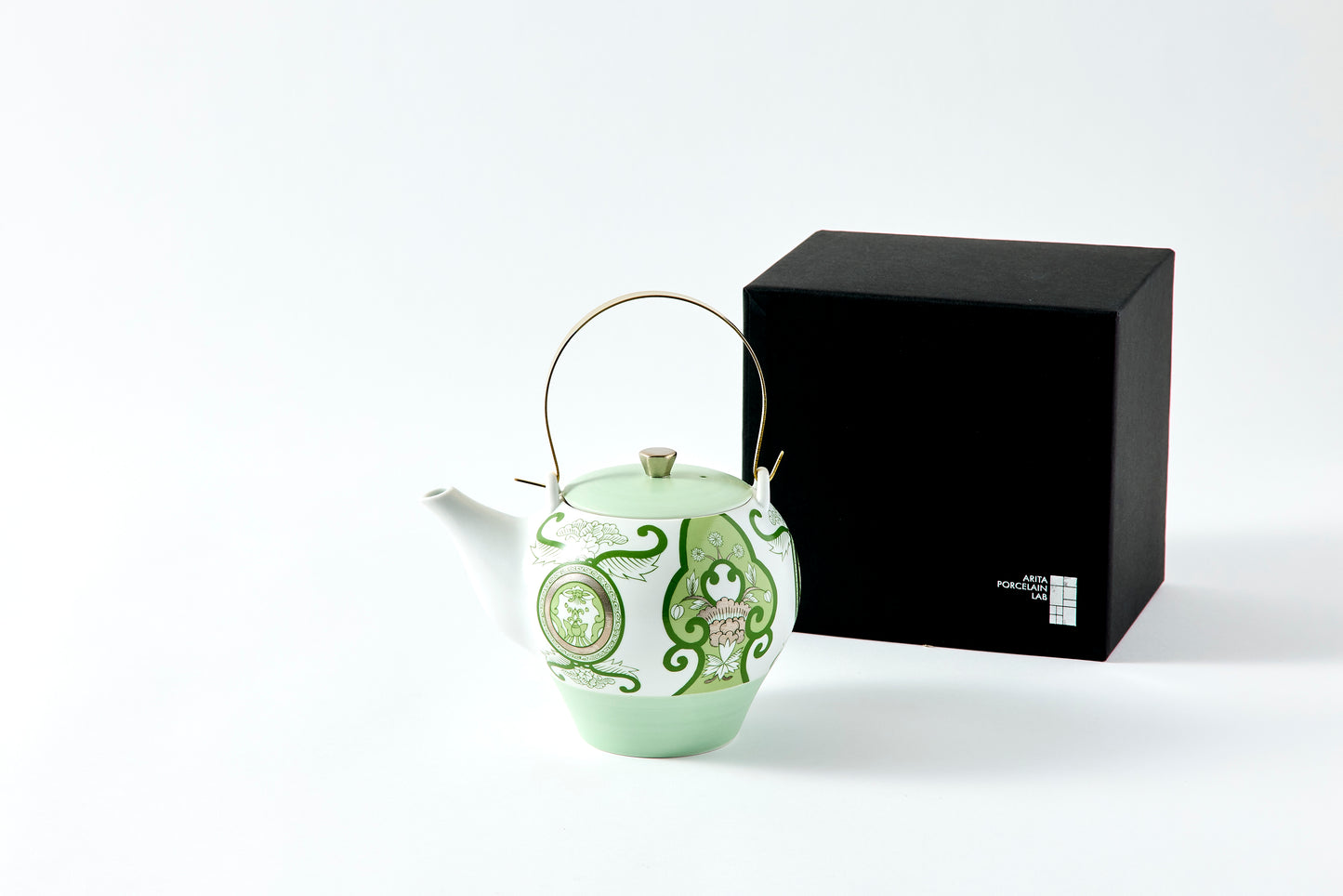 Teapot 600ml - JT Koimari Floral Pattern