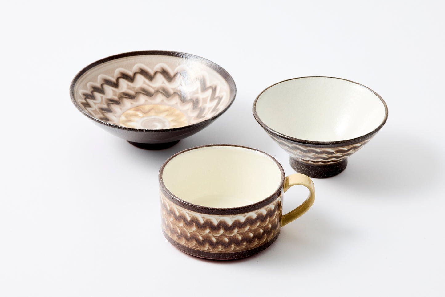 FD White Glaze Ripple Rice Bowl Hasami Porcelain