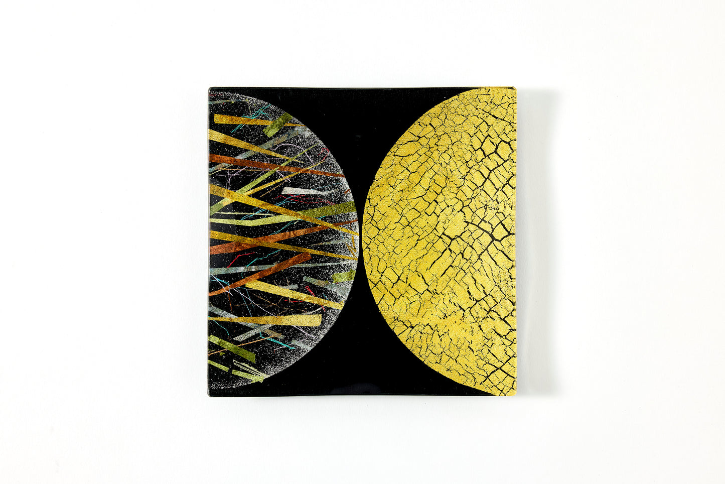 Minamo Moon – Honkin Ice Crack Kawari – Yakihaku on Black – Square Plate