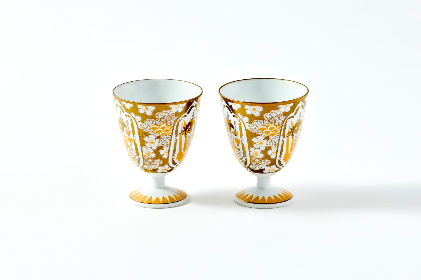 Set of 2 Masaka Cups 90ml - Ayame Ume Chirashi