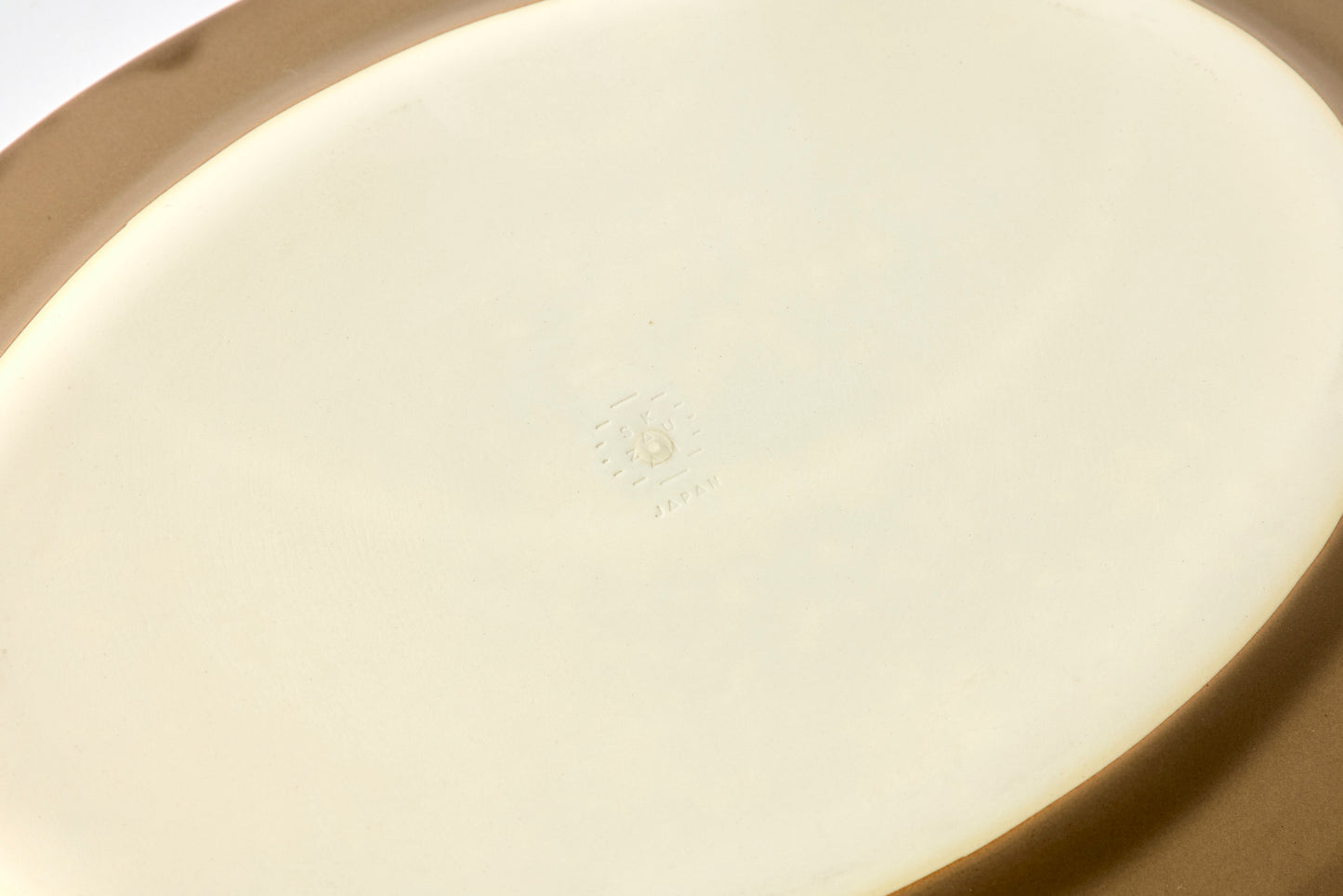 Sara Oval L
