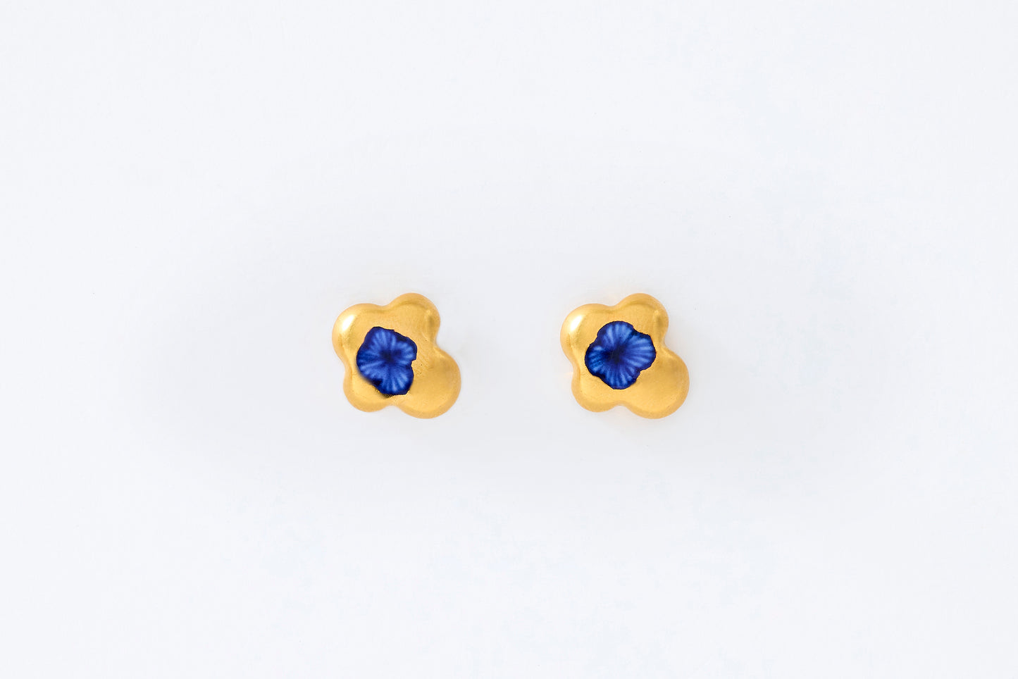Watagumo Hana-Jugusa Small Earrings