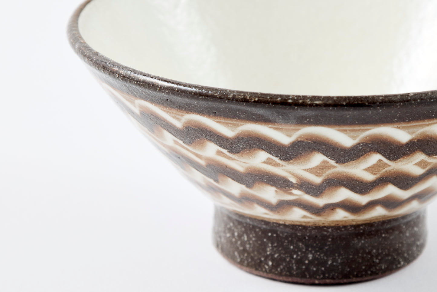 FD White Glaze Ripple Rice Bowl Hasami Porcelain