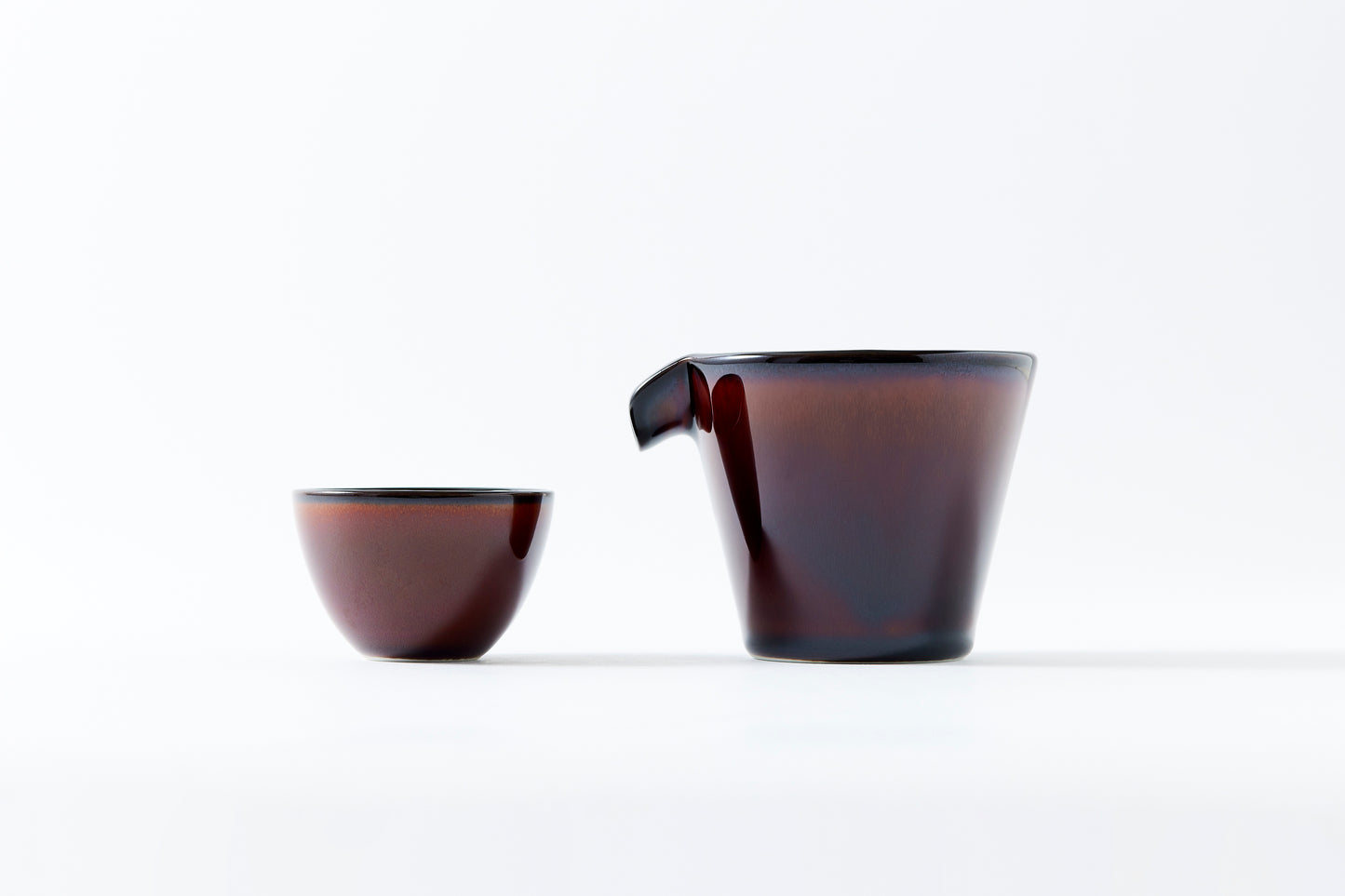 Shizuru Cold Sake Server Lacquer Brown