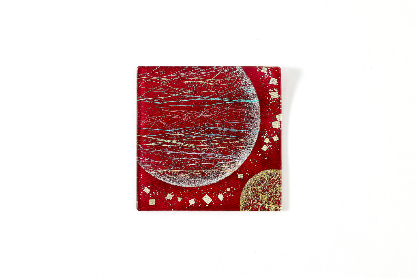 Twin Moons – Nanairo wth Gold Leaf – Red Plate