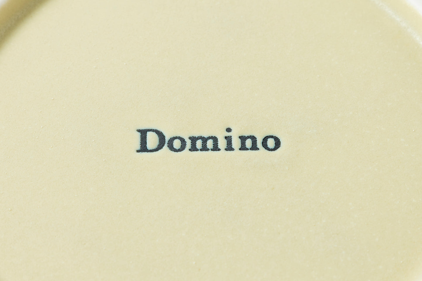 Domino de pasta. Plate Yellow L