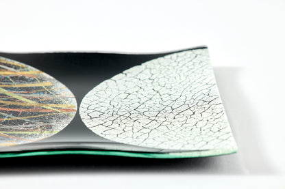 Minamo Moon – Hongin Ice Crack Kawari – Yakihaku on Black – Square Plate