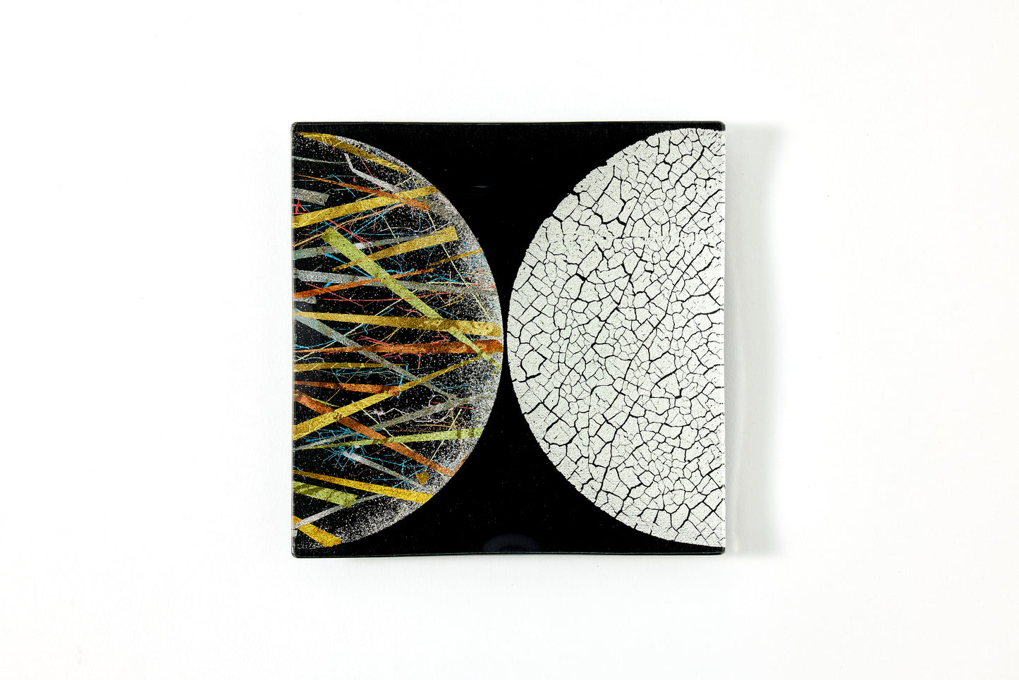 Minamo Moon – Hongin Ice Crack Kawari – Yakihaku on Black – Square Plate