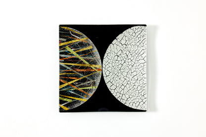 Minamo Moon – Hongin Ice Crack Kawari – Yakihaku on Black – Square Plate