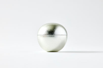 globe / silver leaf