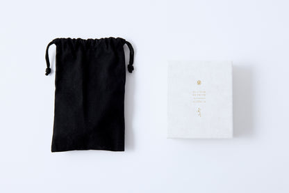 Arigatou Bangle Medium Gold