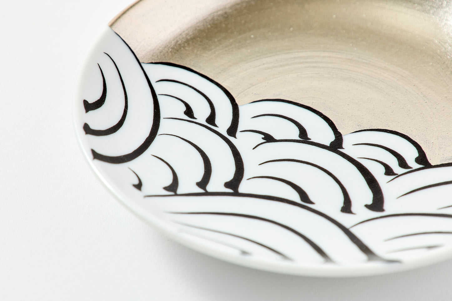 Set of 4 Plates "Prosperity"