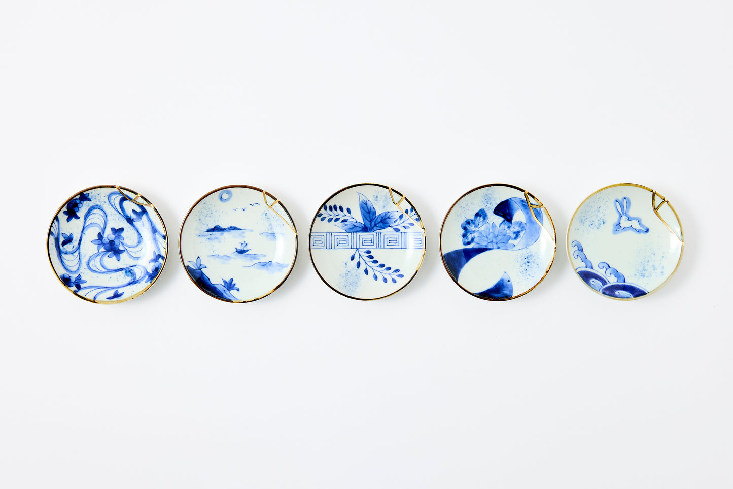 Gold Line Kosome Floral Garland Small Plate Imari Porcelain