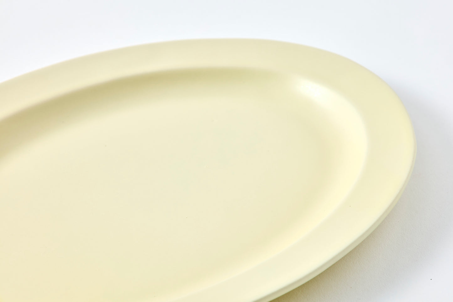 Sara Oval L