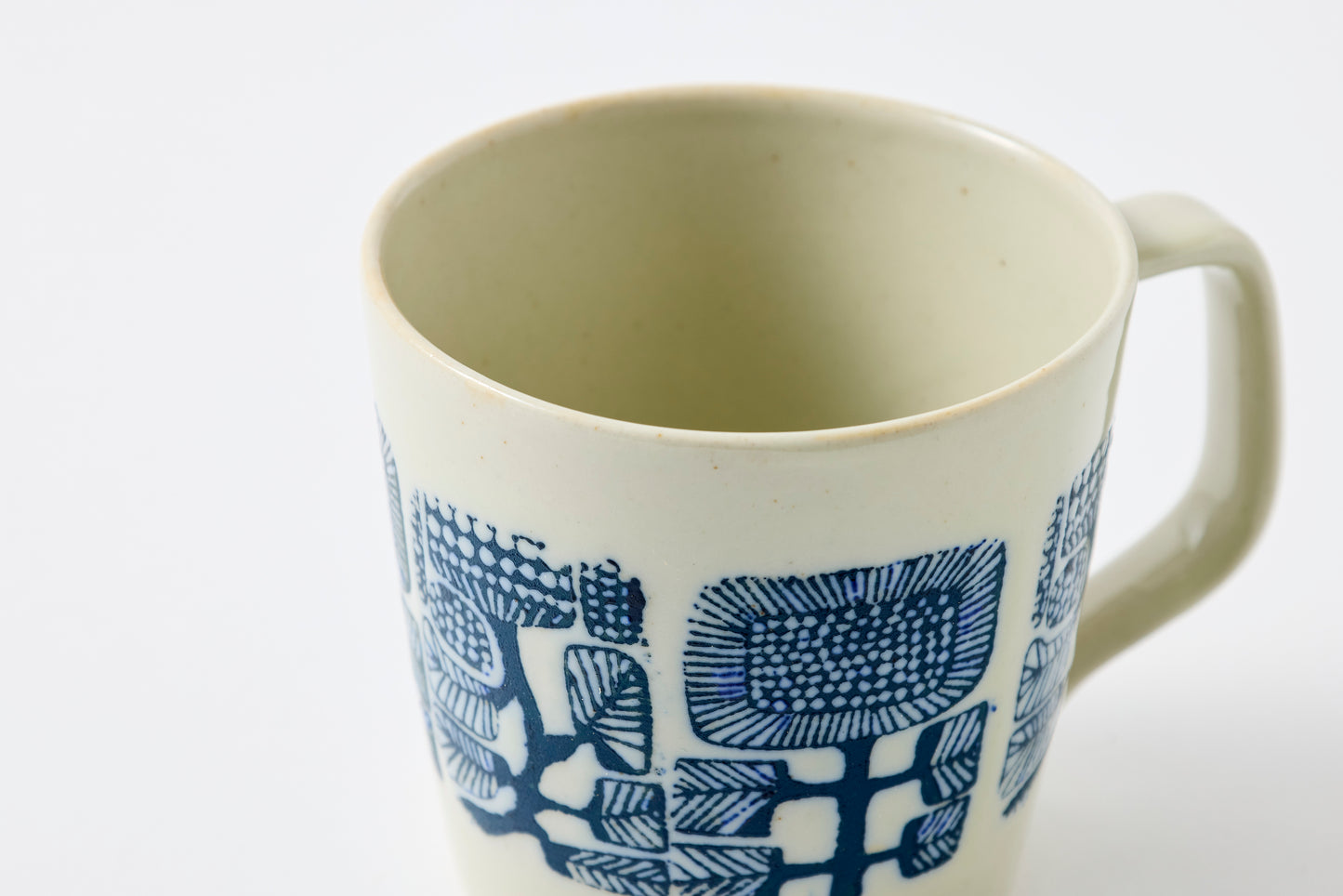 Inban AZTECA White Coffee Mug Hasami Porcelain
