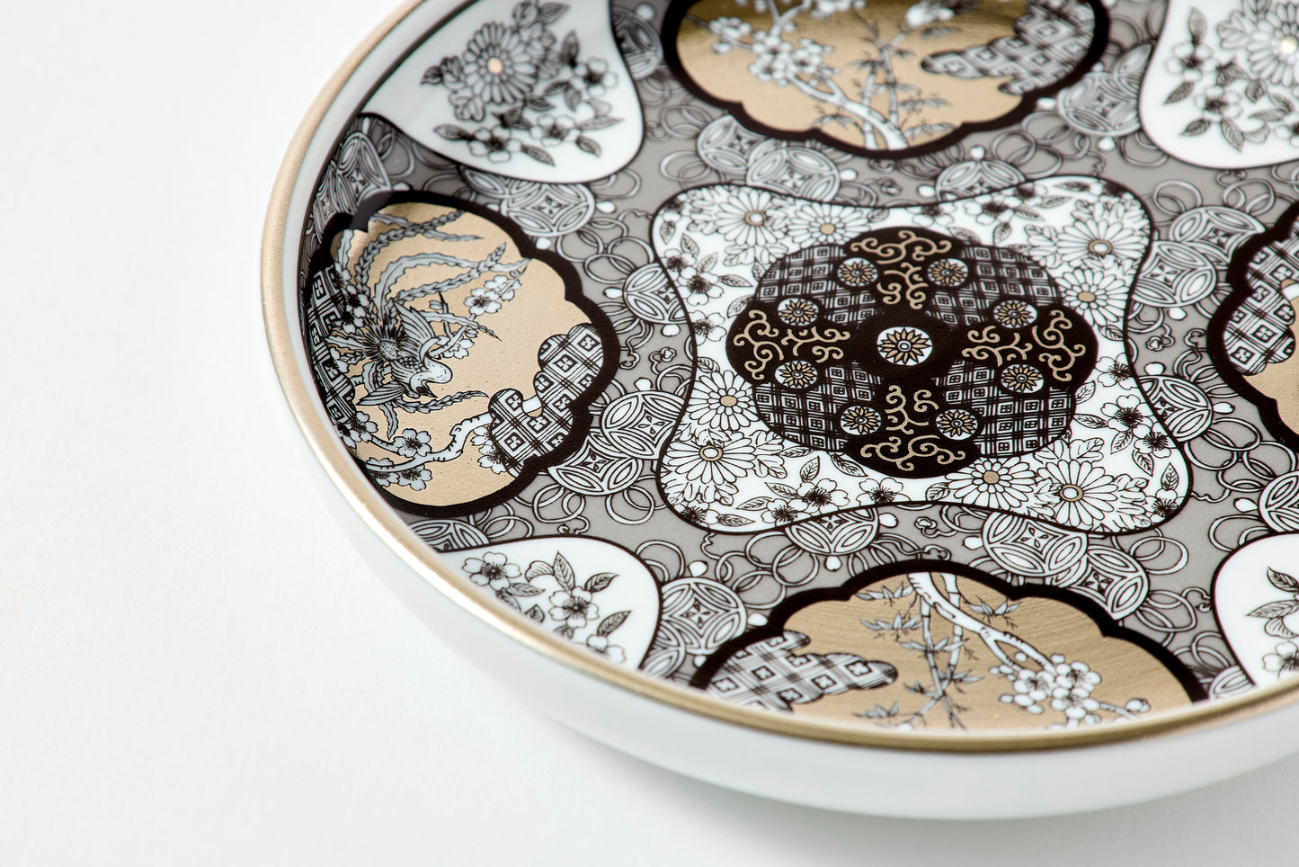 Individual Plate - JS Mokko Paulownia Motif 135mm