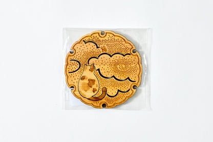 Tomogu – Butterfly and Calico Cat