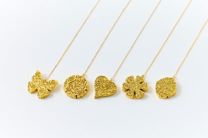 HAKUCESSORY Earrings Beauty Luck Gold