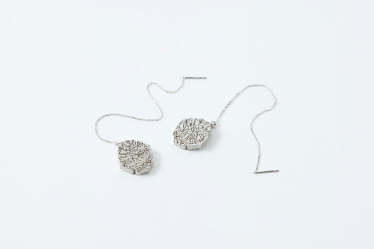 HAKUCESSORY Earrings Beauty Luck Platinum