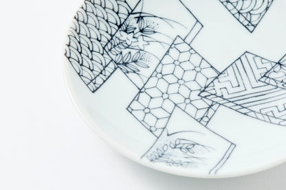 Ezoshi Motif Nabeshima Komon Small Plate Imari Porcelain