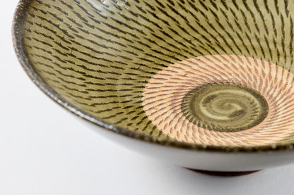 FD Yellow Glaze Tobikanna Mehagi 5.5-inch Flat Bowl Hasami Porcelain
