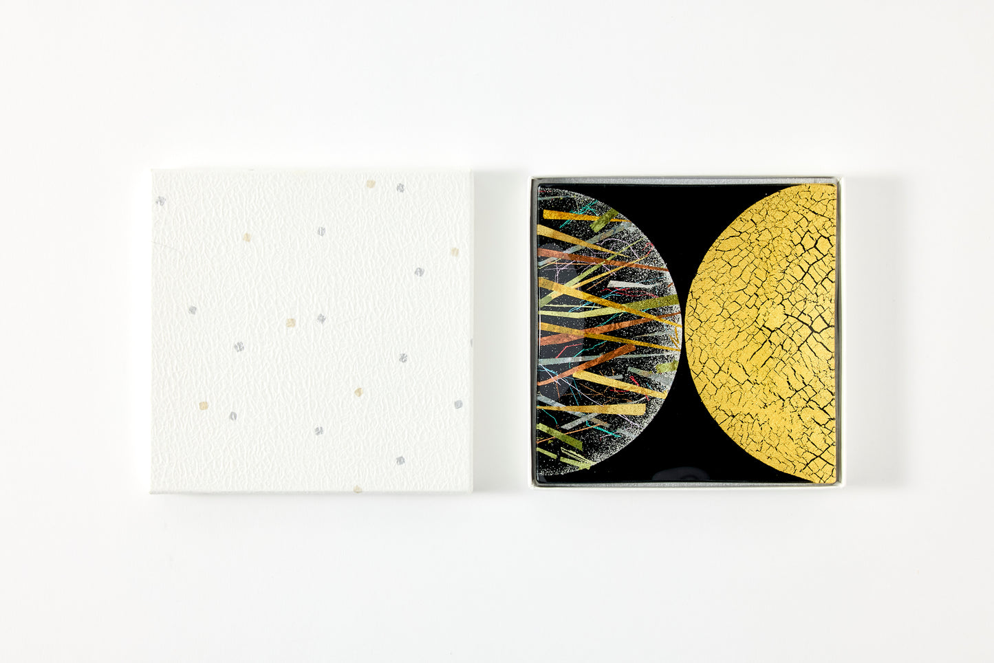 Minamo Moon – Honkin Ice Crack Kawari – Yakihaku on Black – Square Plate
