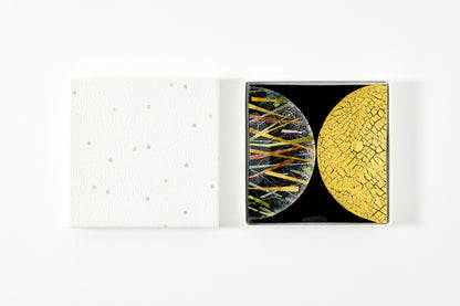 Minamo Moon – Honkin Ice Crack Kawari – Yakihaku on Black – Square Plate