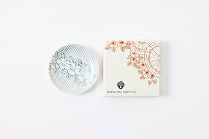 Camellia Motif Nabeshima Komon Small Plate Imari Porcelain