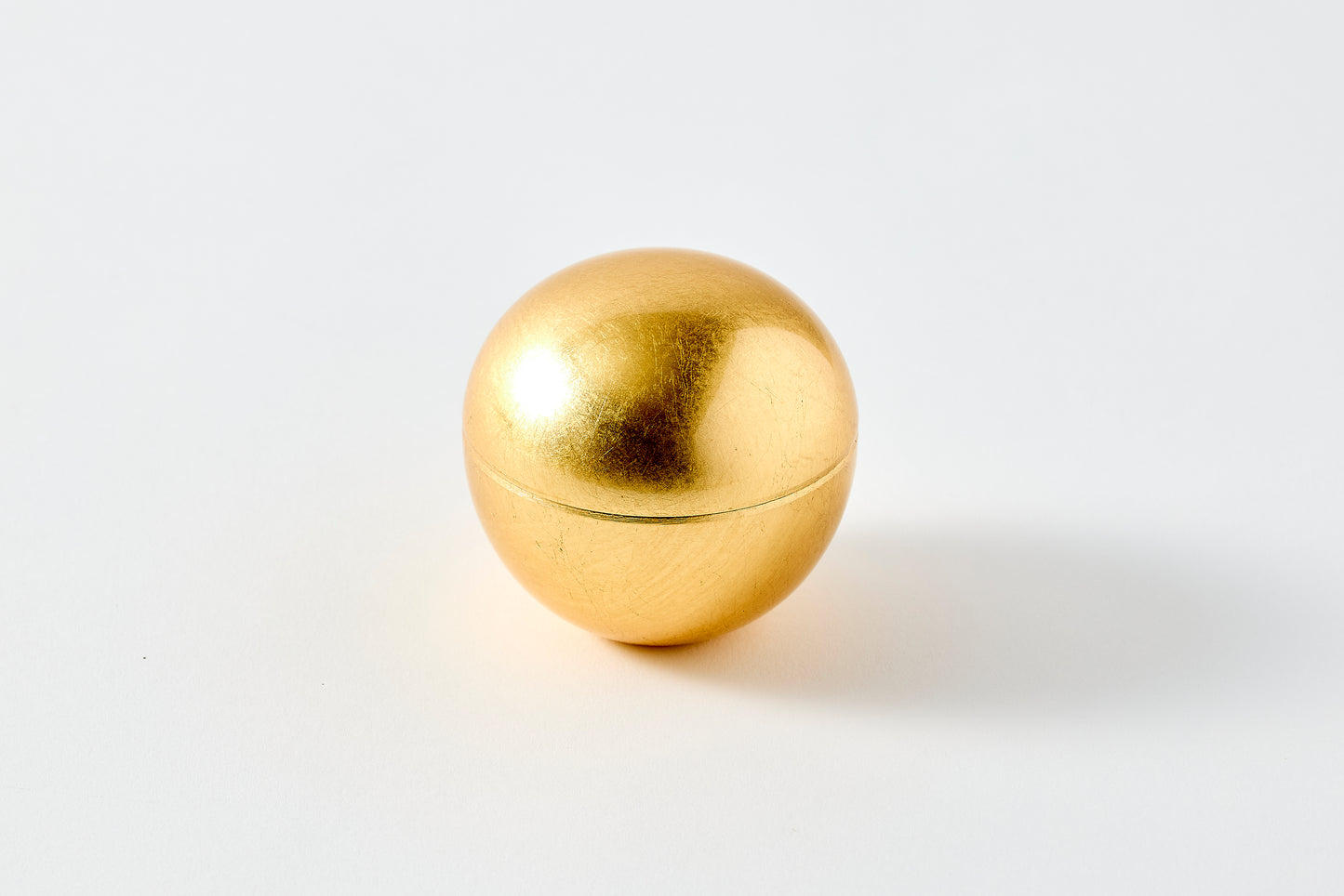 globe / gold leaf