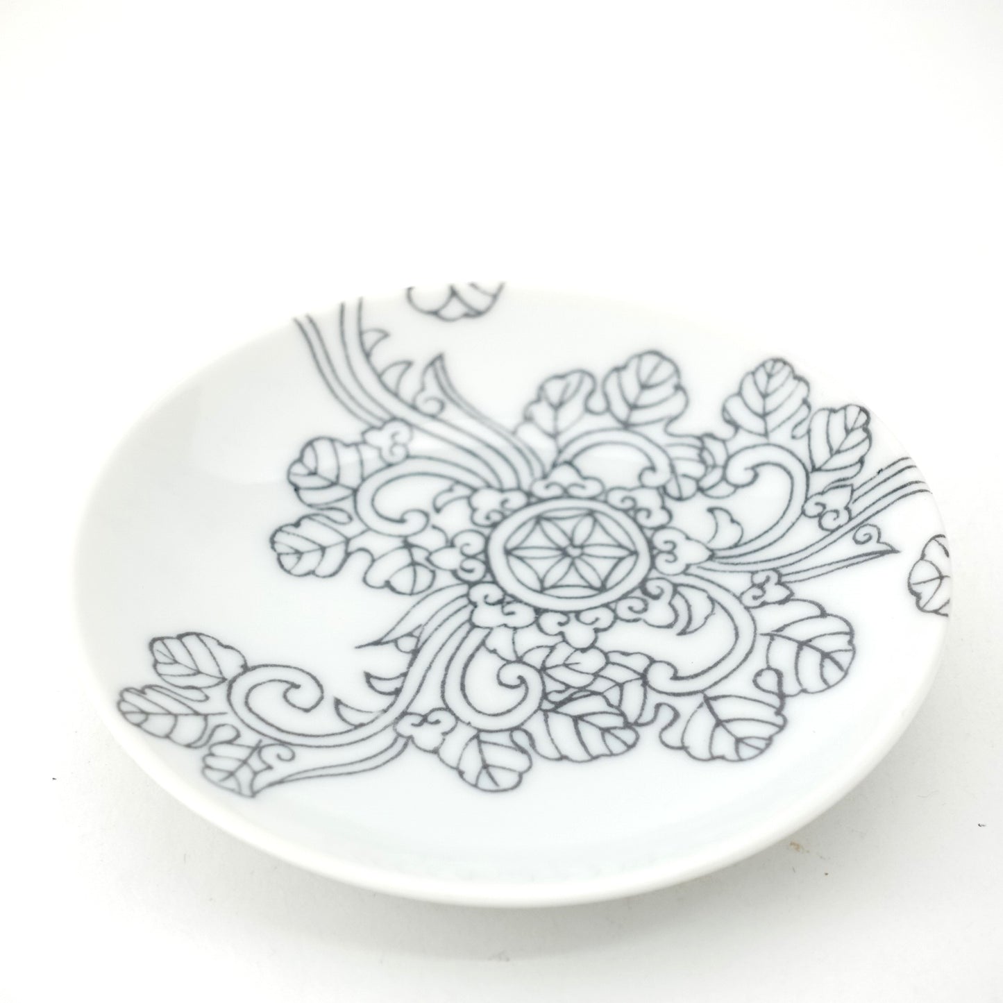 Floral Arabesque Motif Nabeshima Komon Small Plate Imari Porcelain