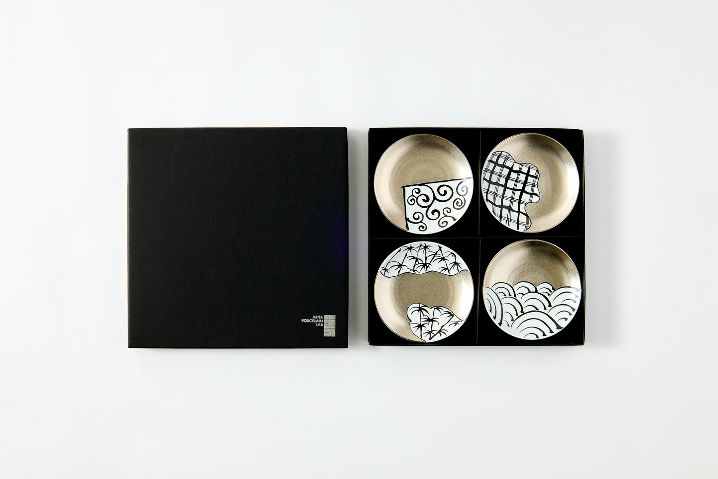 Set of 4 Plates "Prosperity"