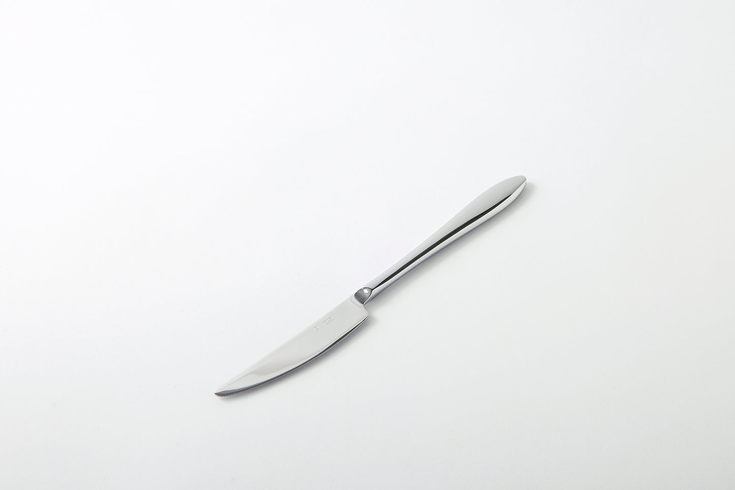 Veloute Dessert Knife with Serrated Blade