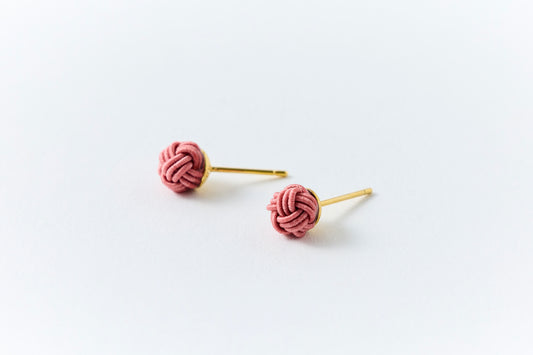 Musubi-dama | Post Pierced Earrings - Madder Red