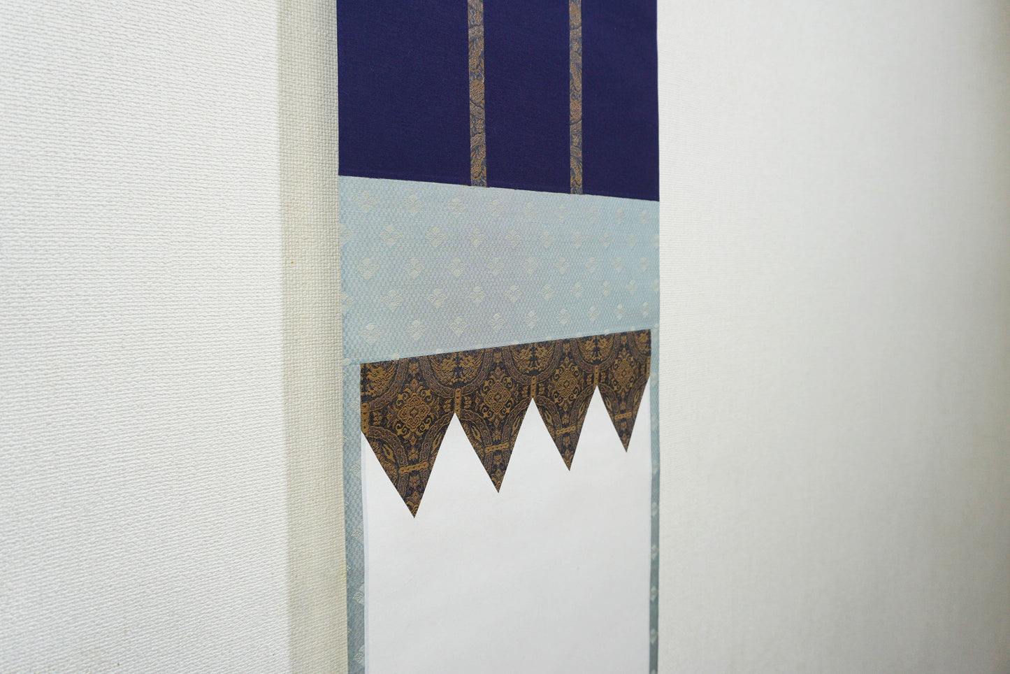 frame of self, "JAWS"