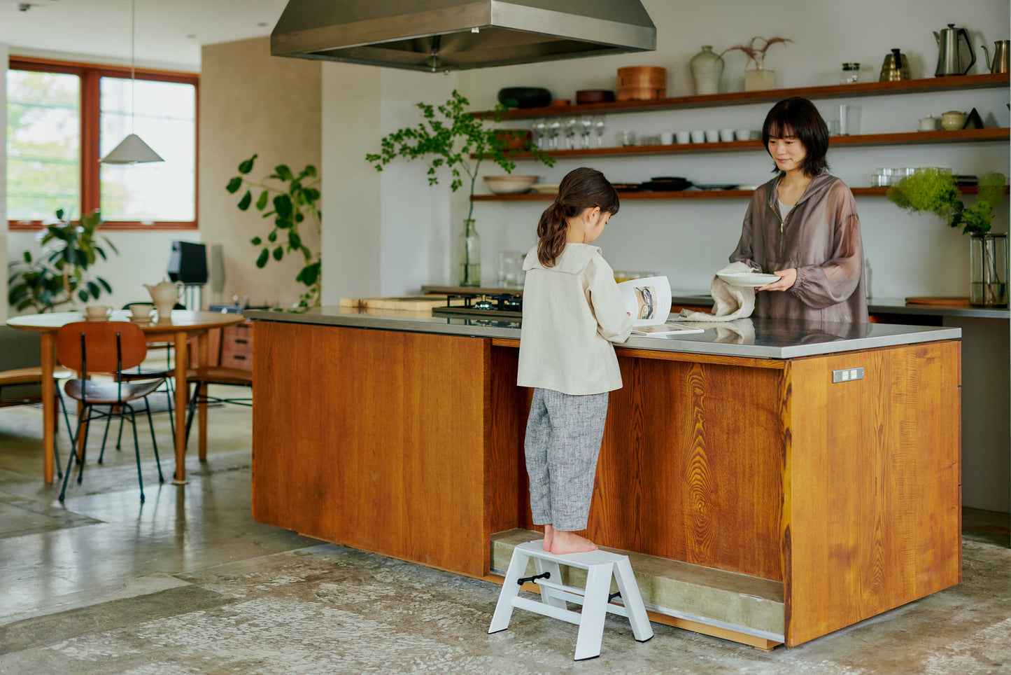 lucano Step Stool/1-Step