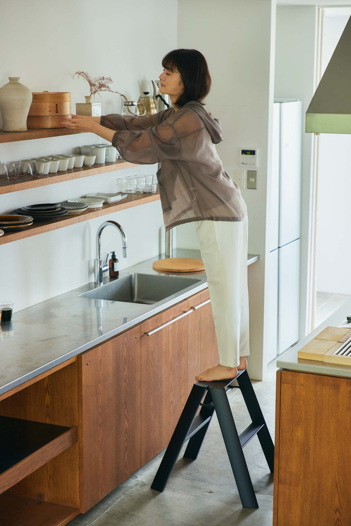 lucano Step Stool