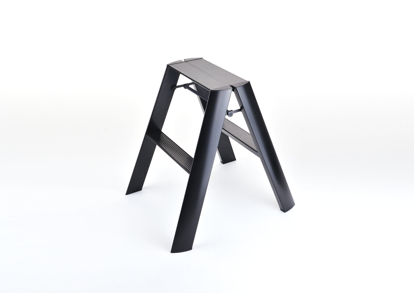 lucano Step Stool