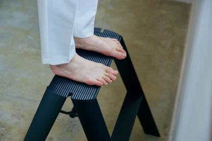 lucano Step Stool