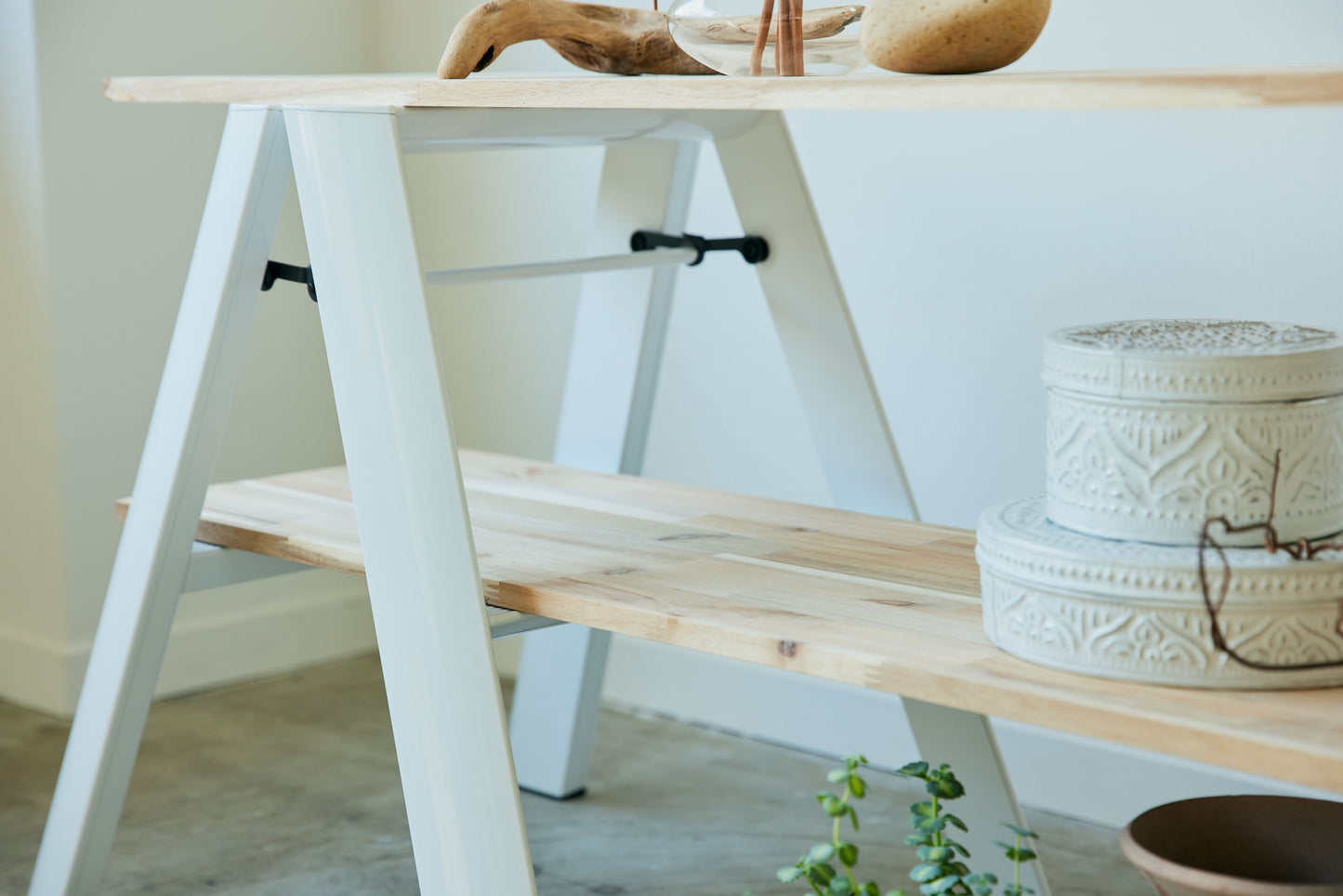 lucano Step Stool