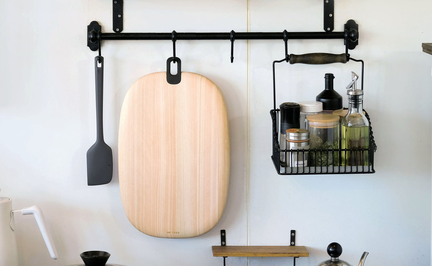TEUD Cutting Board L